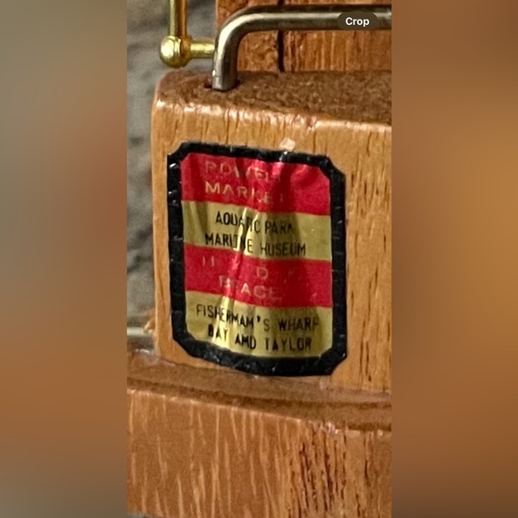 Powell & Hyde Wooden Cable Car Music Box - Picture 6 of 10